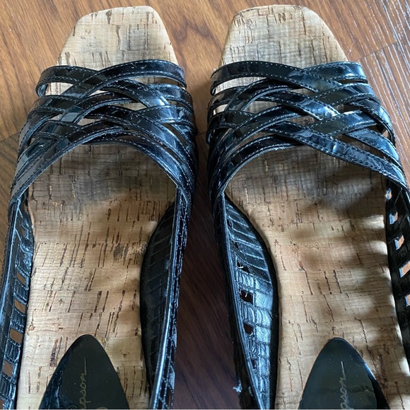 Jessica Simpson size 8 wedges - Picture 4 of 10